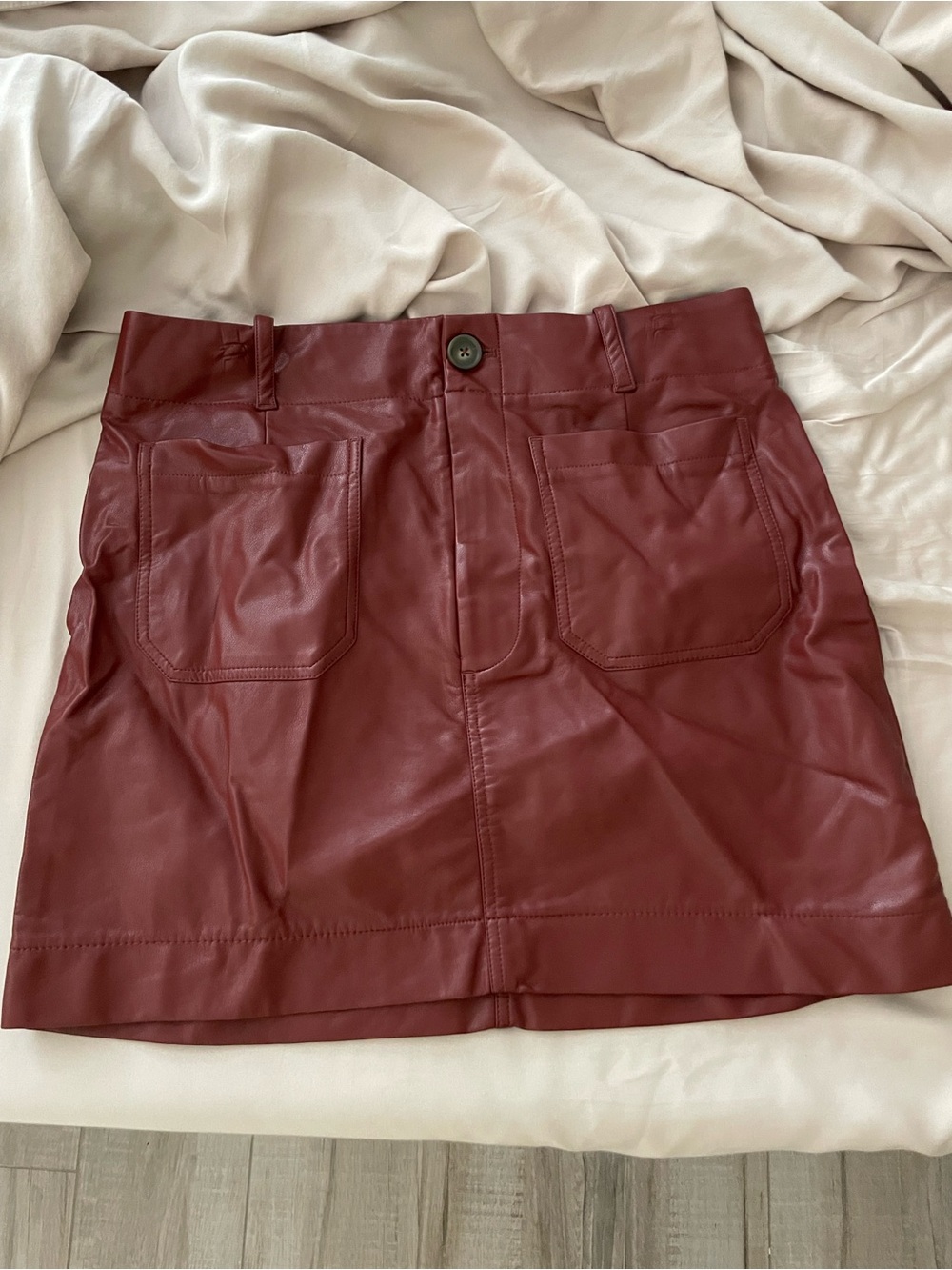 Anthropologie sz large faux leather mini skirt